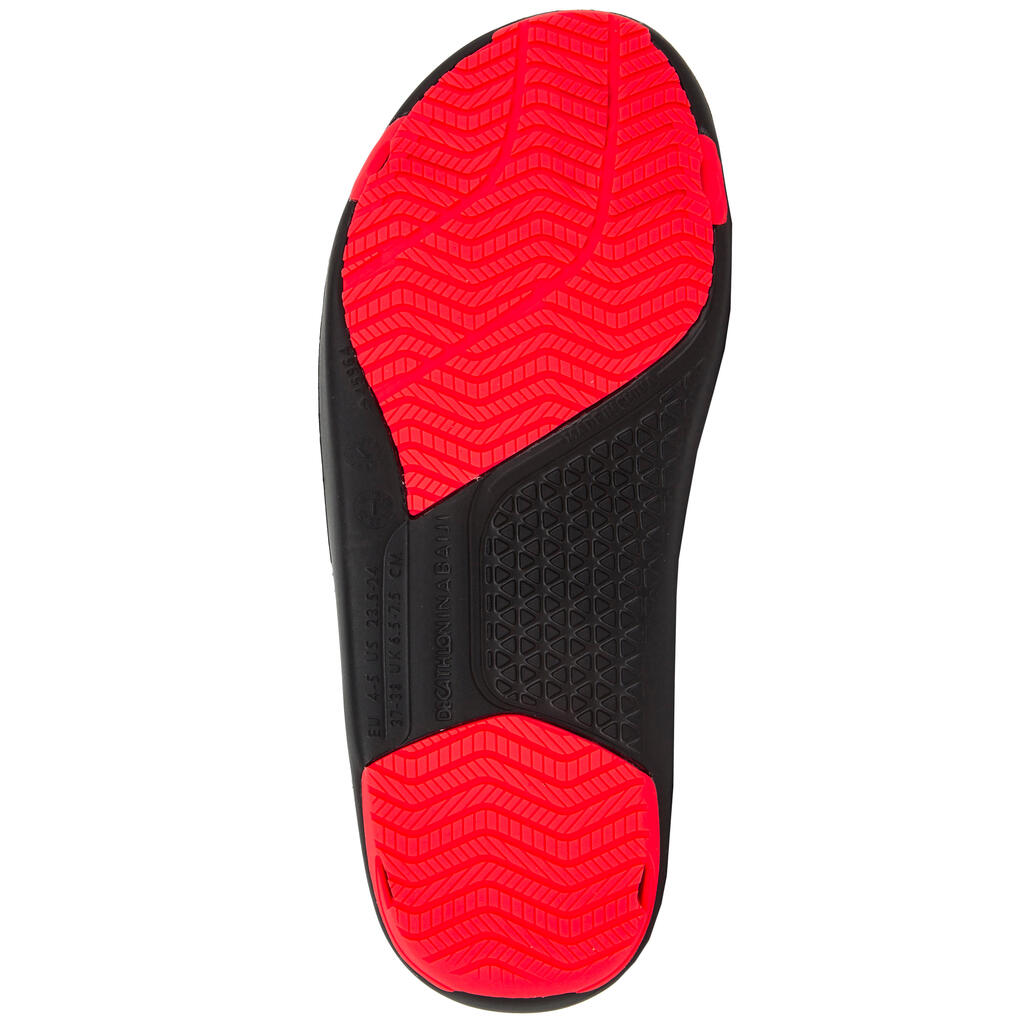 Sieviešu peldbaseina sandales “Slap 900”, melnas/koraļļkrāsas