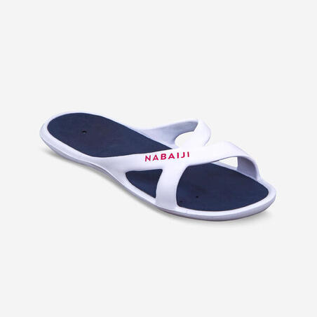 Belo-plave ženske sandale za bazen 500