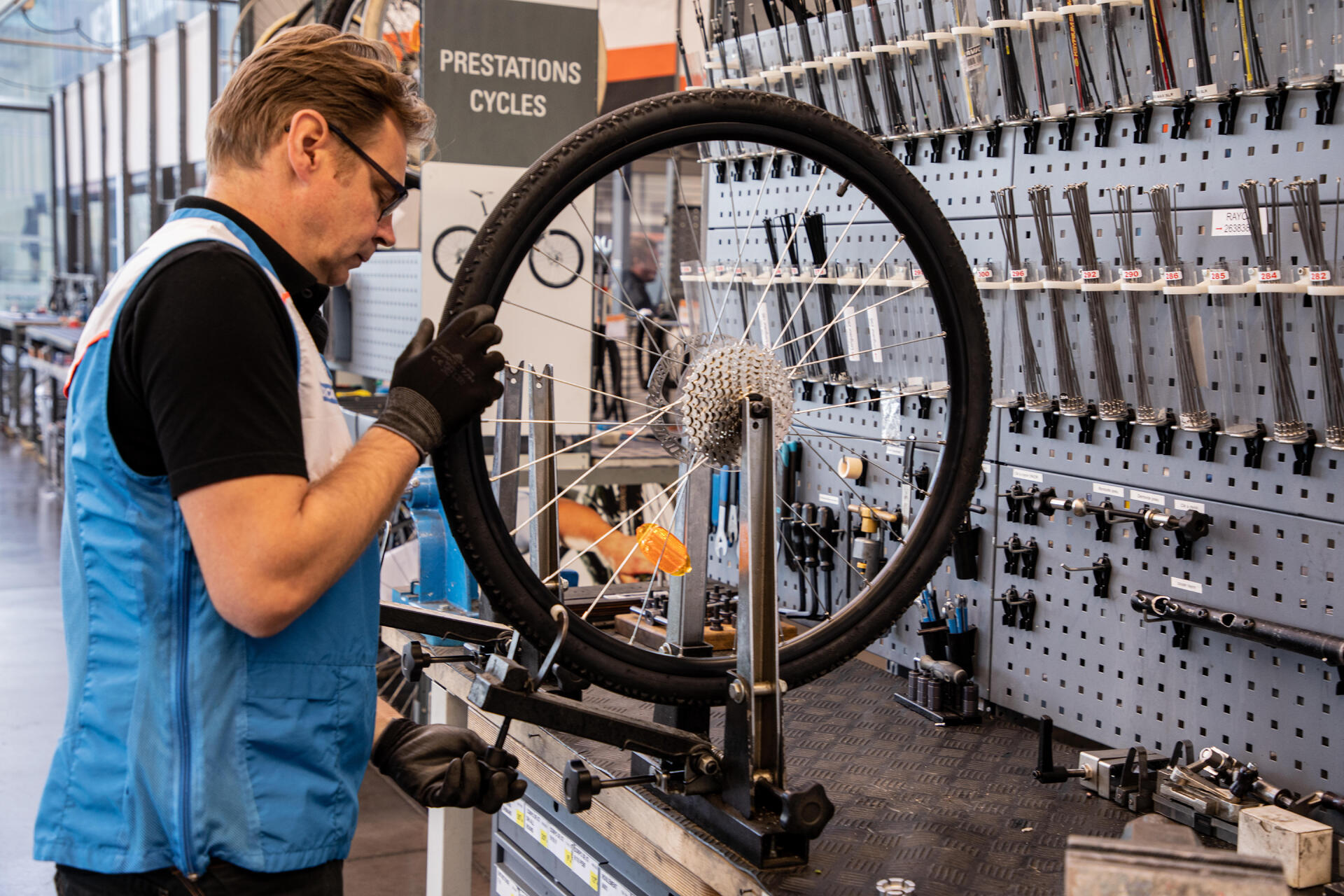 DECATHLON Servicepoint Leistungen Radsport Fahrrad 