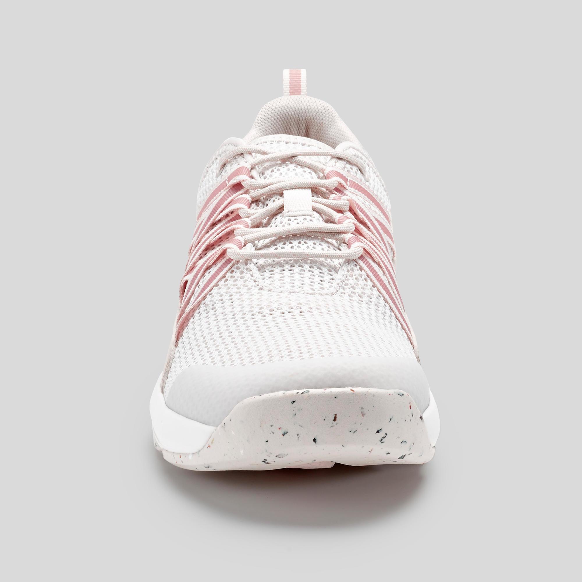 hiking tennis shoes