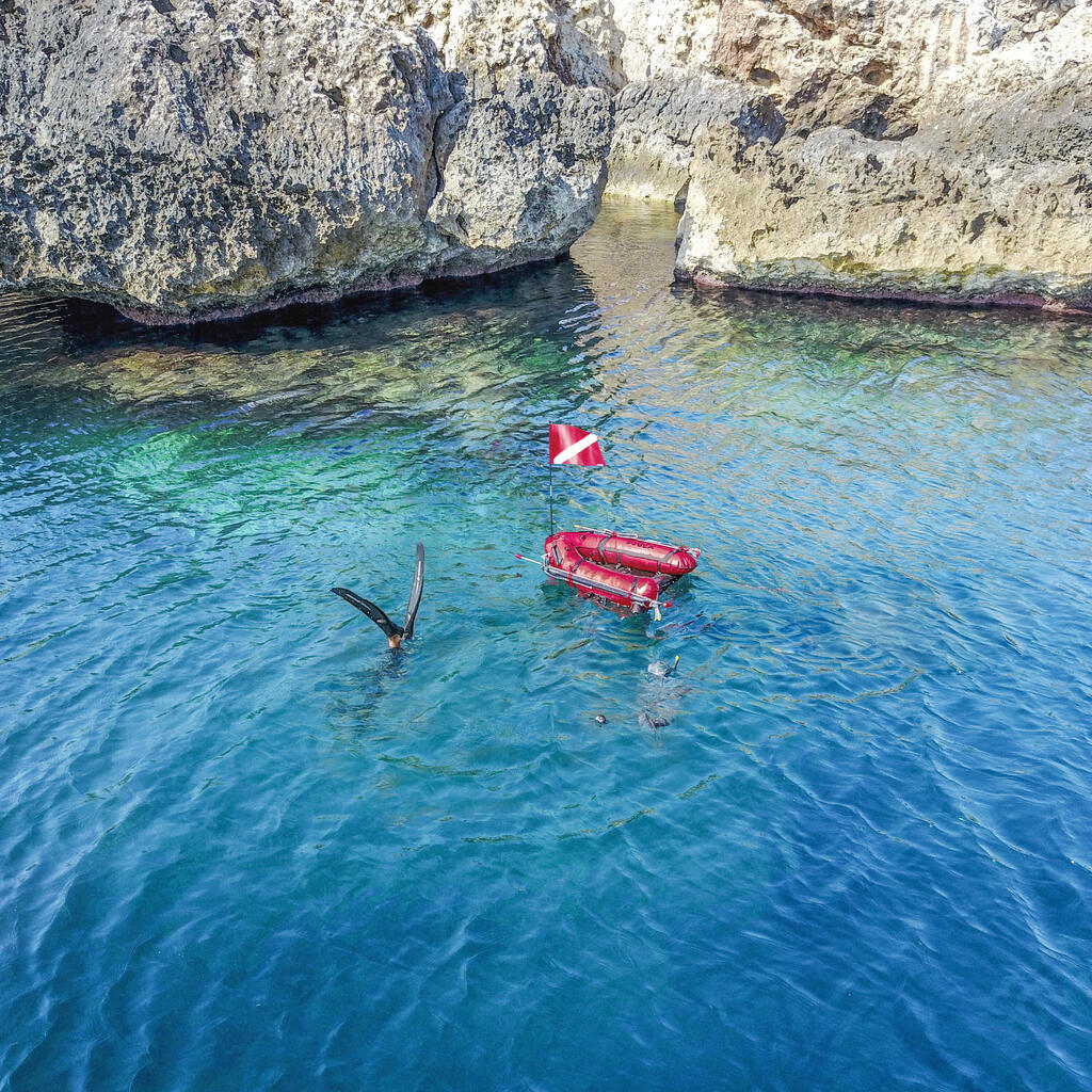 Piepūšams plosts ar noņemamu tīklu zemūdens medniekiem “Subea”