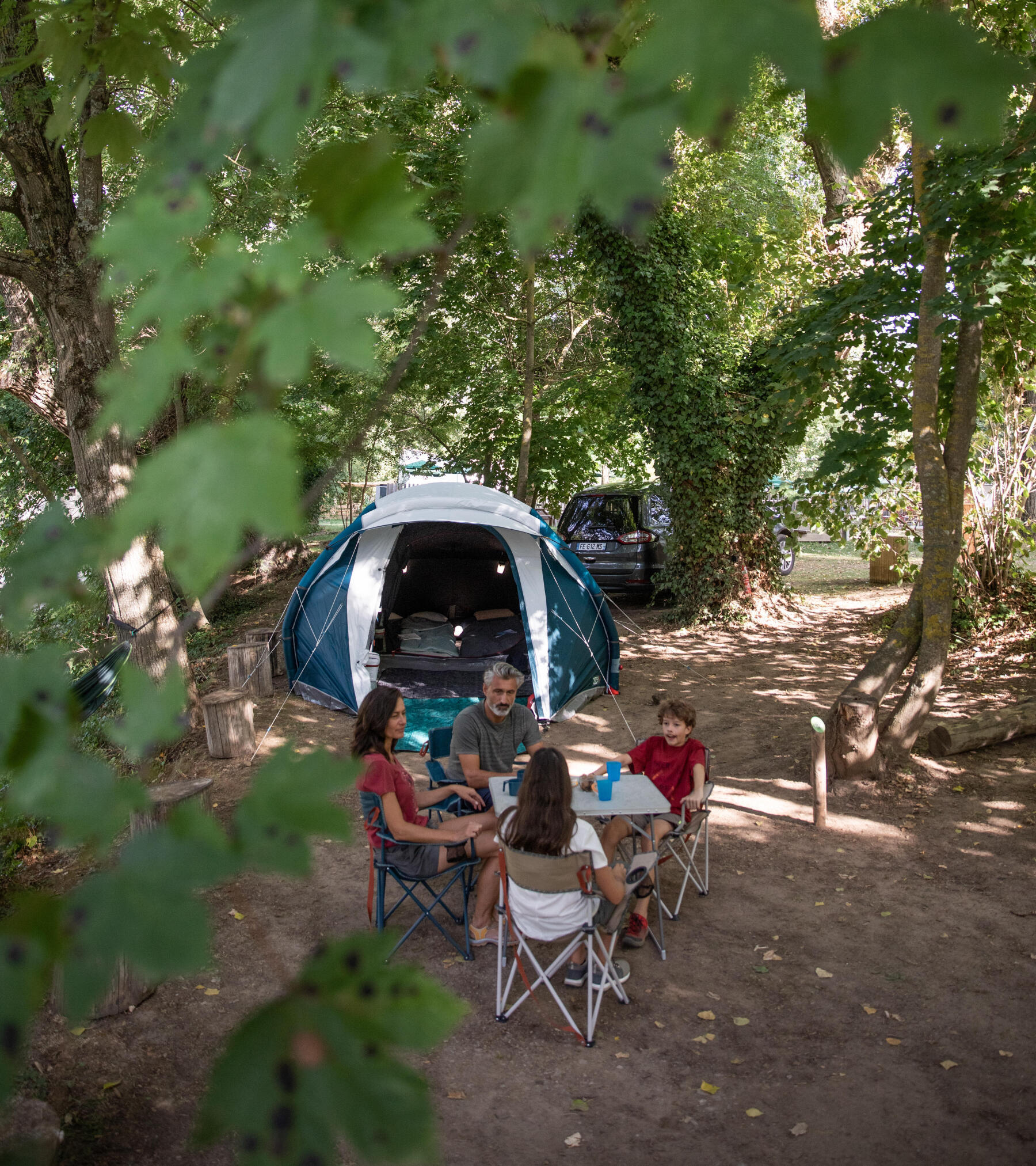 What type of tent should you choose for 4 people?