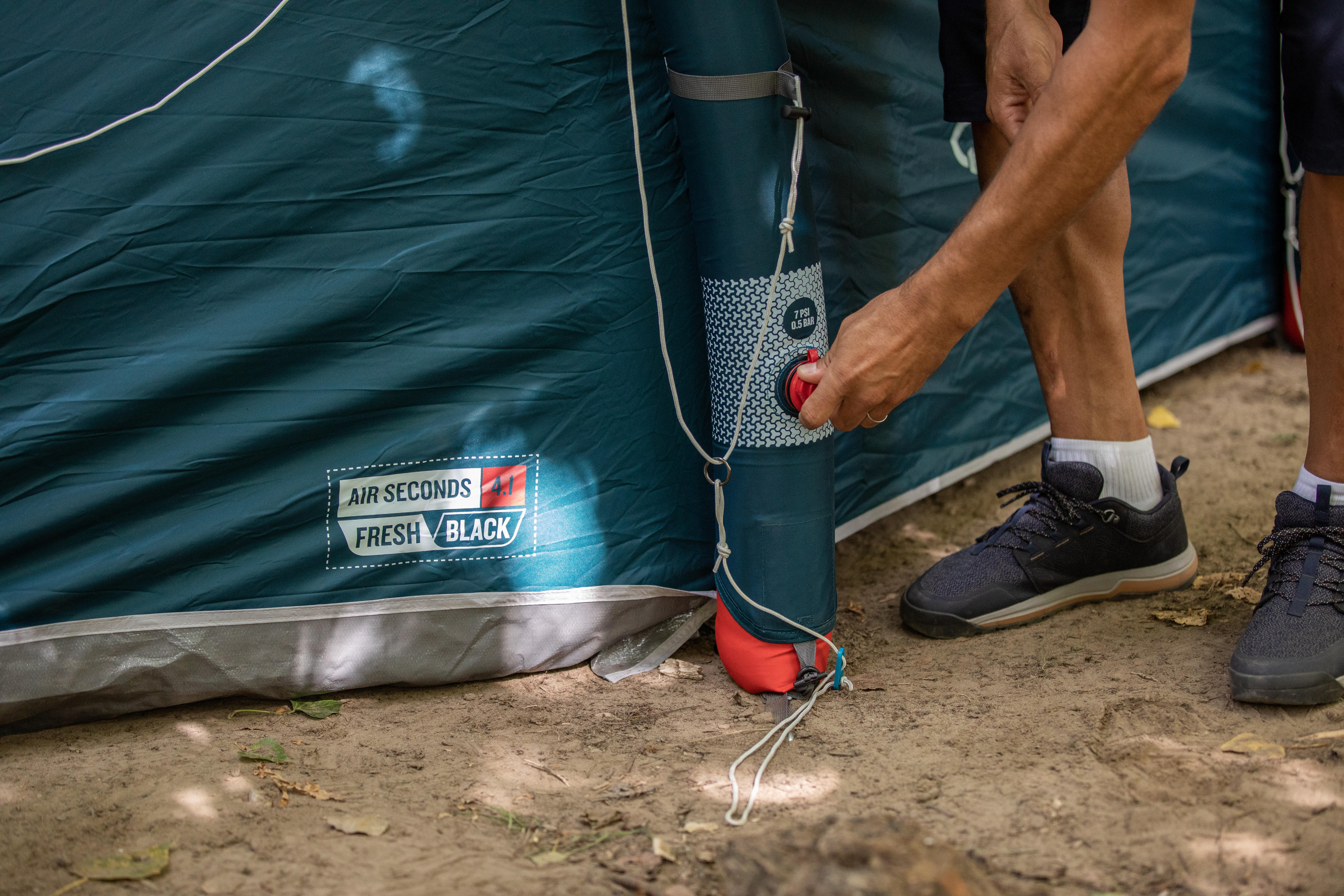 Tente de camping gonflable 4 personnes, Air Seconds Fresh & Black - QUECHUA