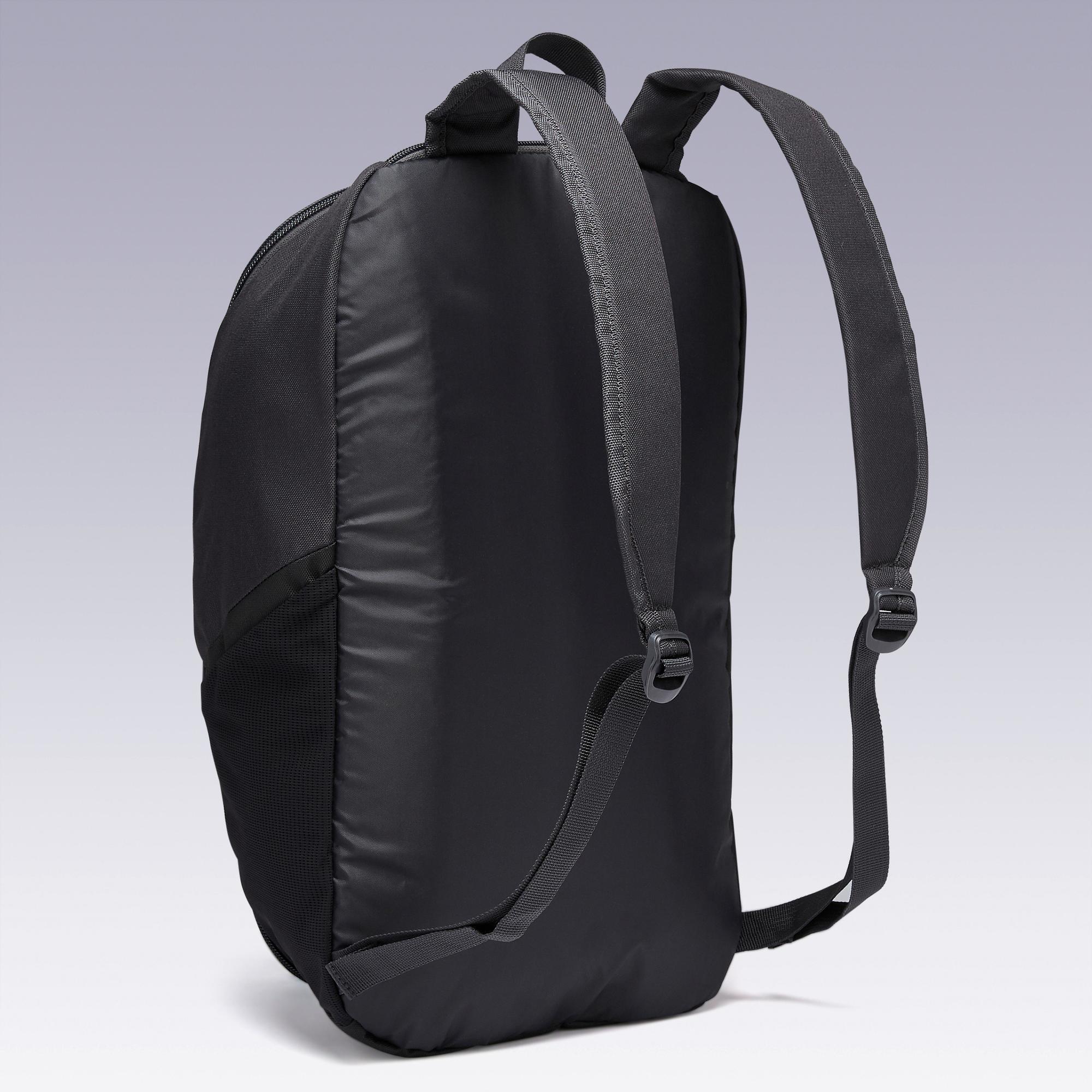 17L Essential Backpack - Black 4/11