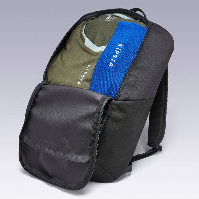 Sports Backpack with shoe pocket 17L Black