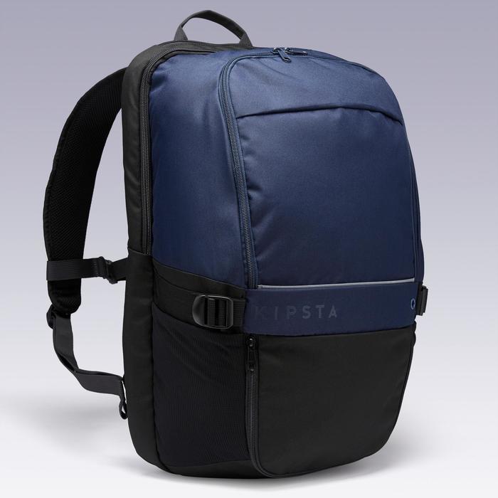 Sac A Dos De Sports Collectifs Essentiel 35 Litres Bleu Nuit Bleu Prusse Kipsta Decathlon