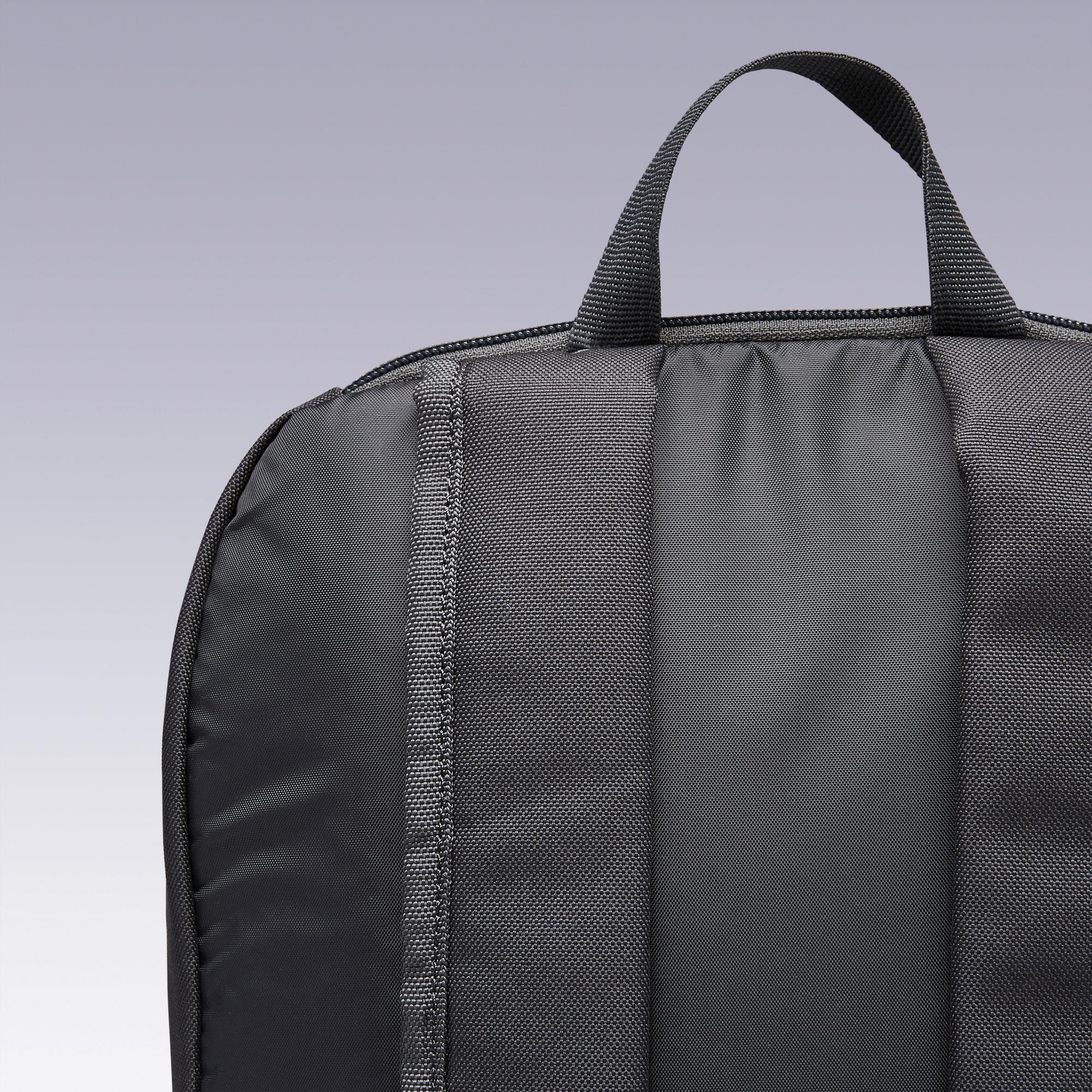 17L Essential Backpack - Black 8/11