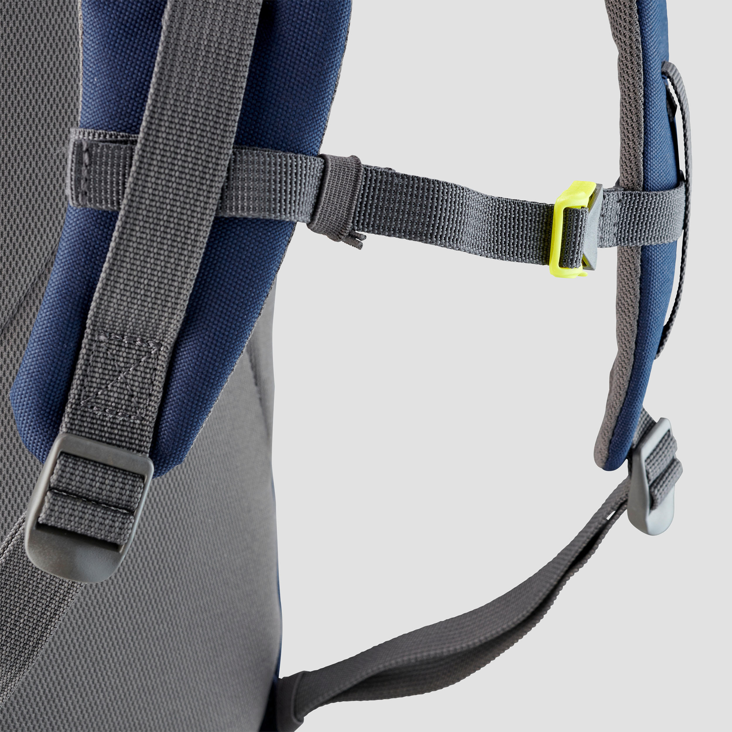 Mochila de monta a y trekking Ni os 10L Quechua MH100 Decathlon