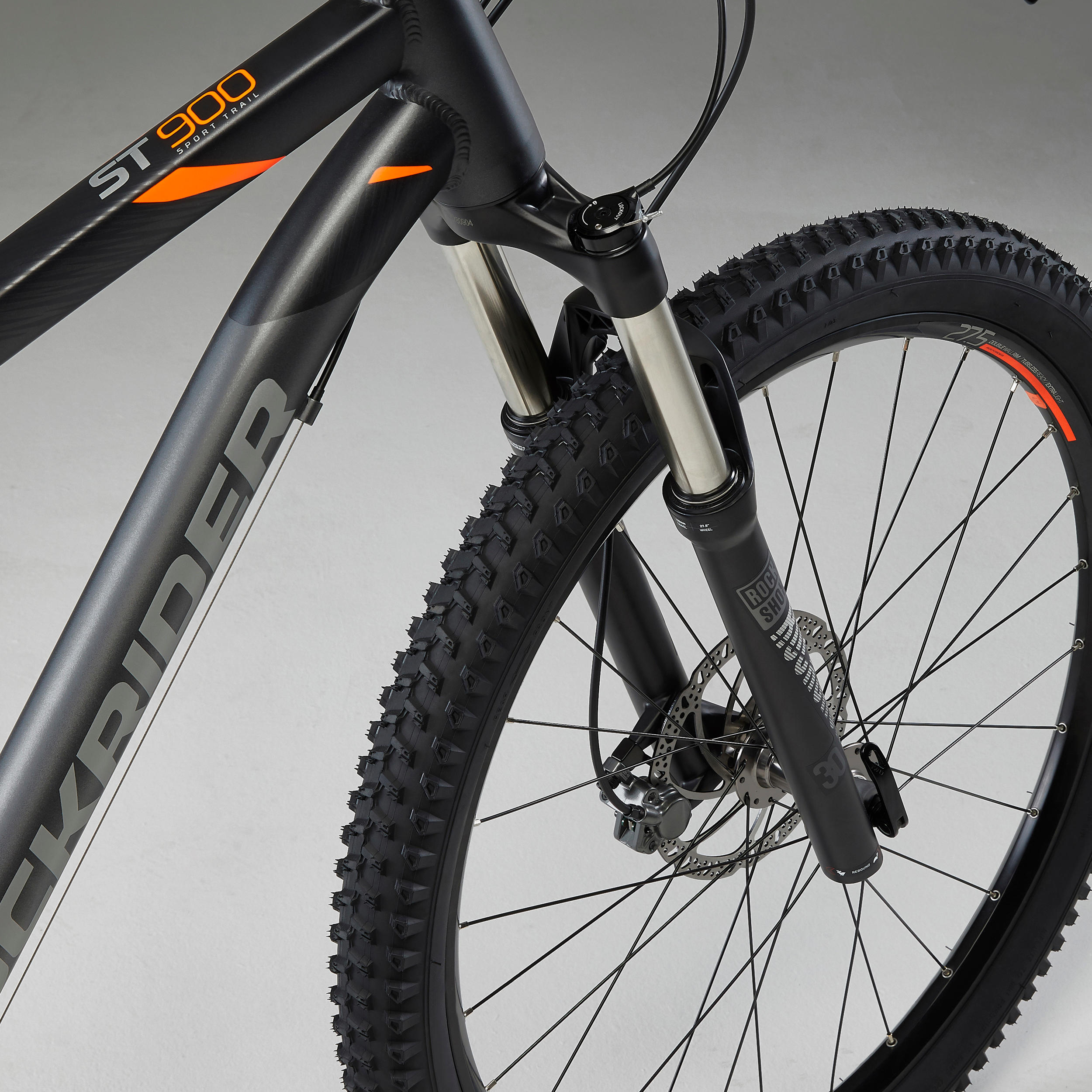 El wheeling y el descentrado de las ruedas de la BTT ROCKRIDER ST 100