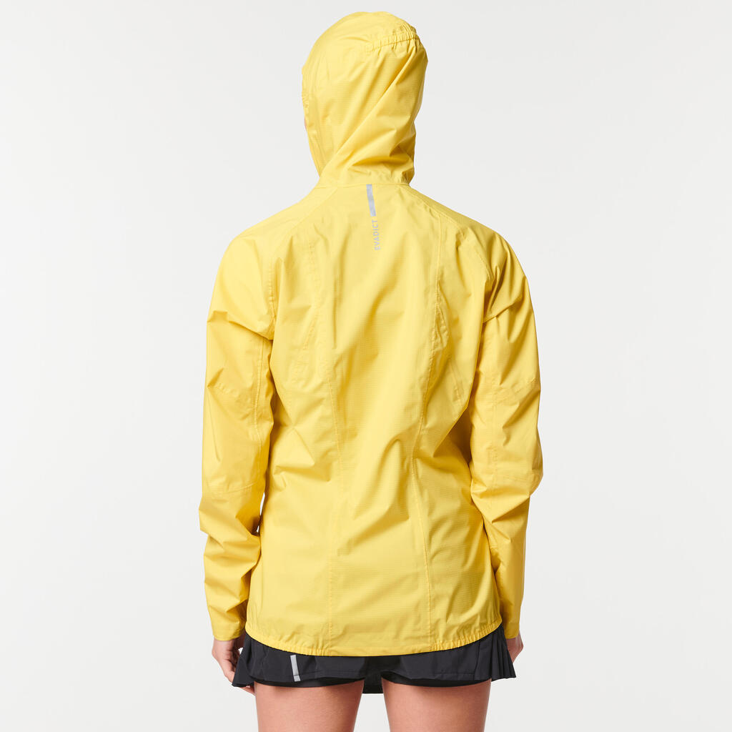 WOMEN'S TRAIL RUNNING LONG-SLEEVED WATERPROOF JACKET - YELLOW OCHRE 