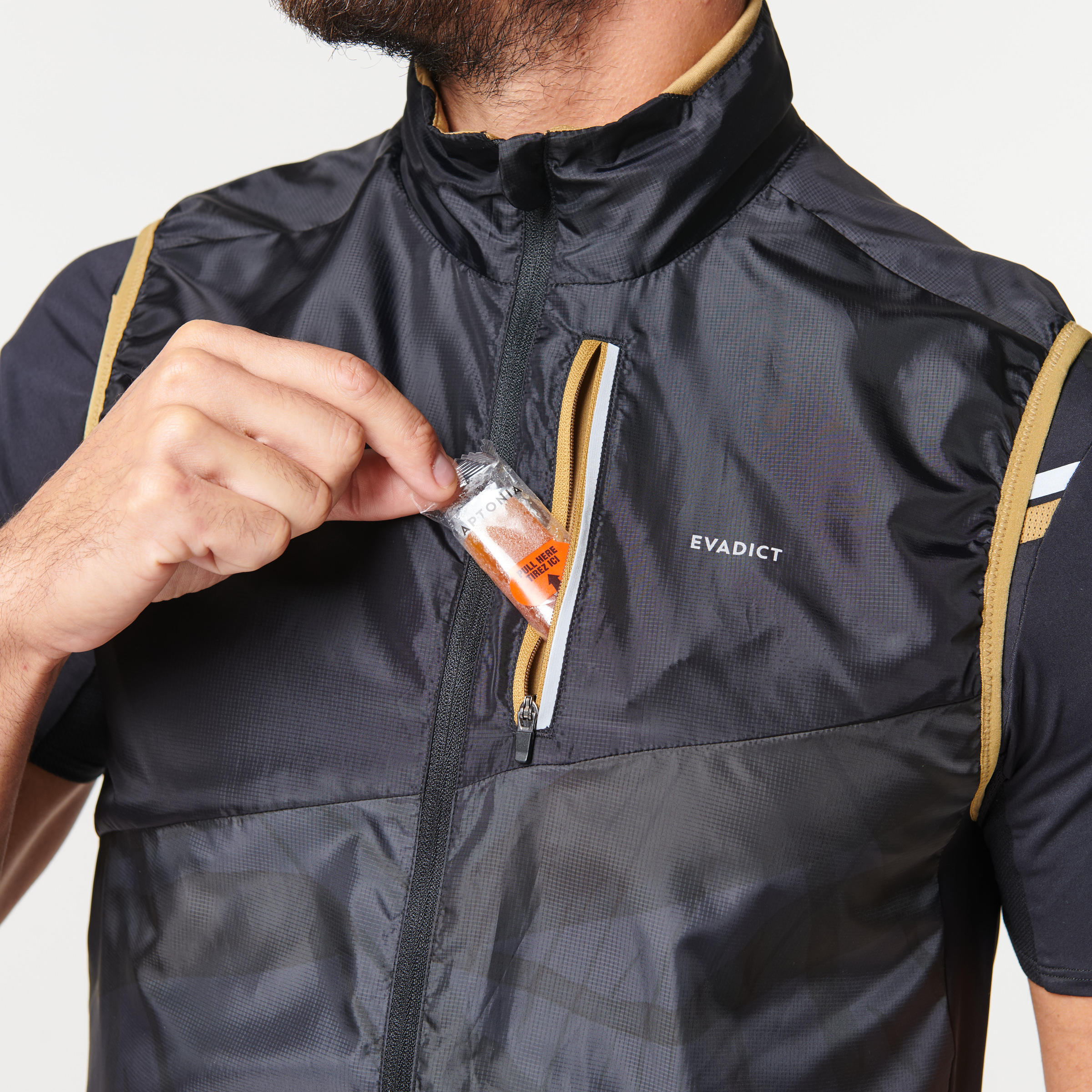 MEN'S TRAIL RUNNING SLEEVELESS WINDPROOF JACKET - GREY BLACK  6/17
