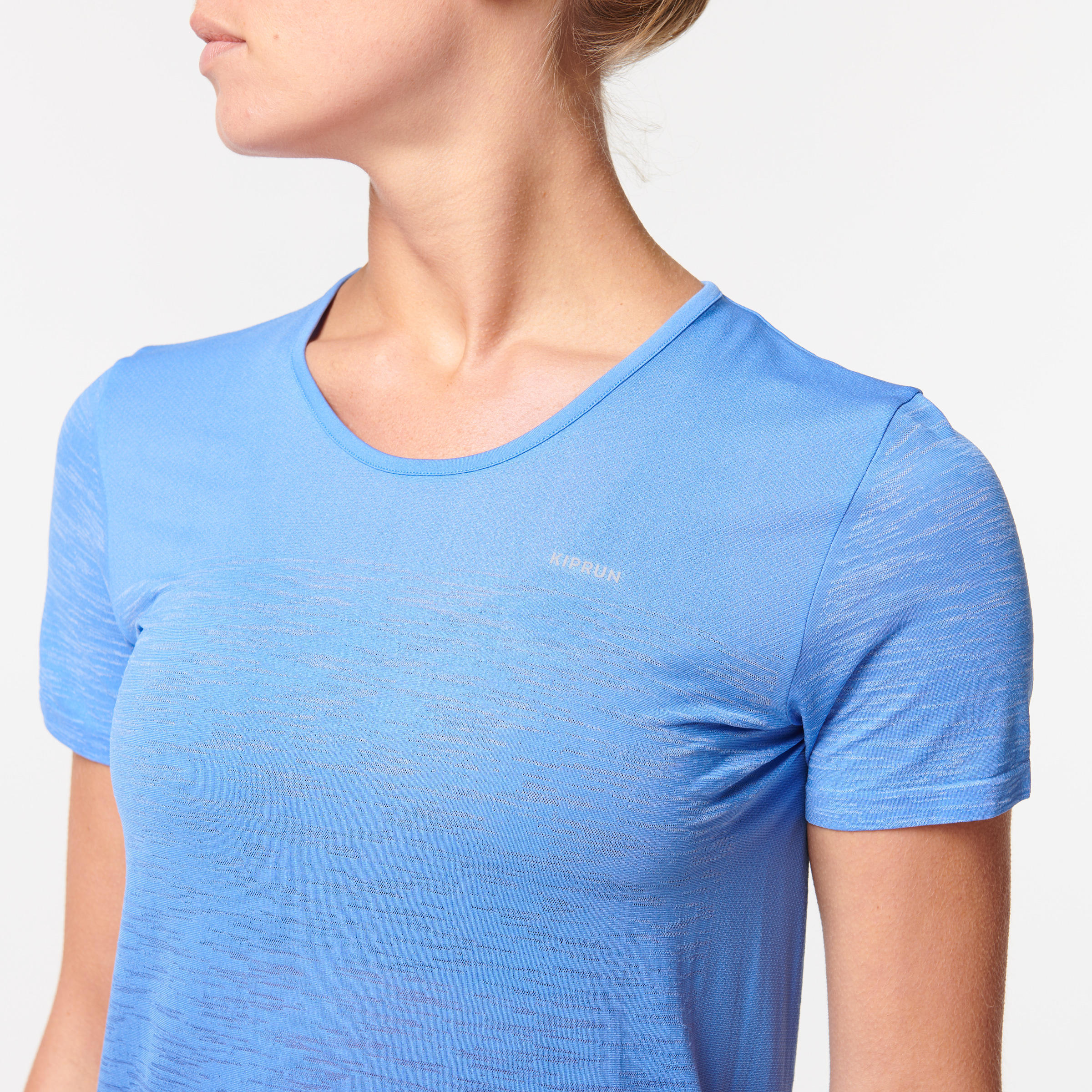 T-shirt running donna KIPRUN CARE azzurra 3/5