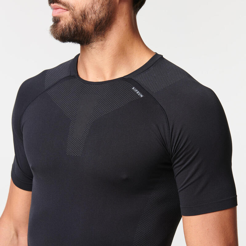 Erkek Dikişsiz Koşu Tişörtü - Siyah - Kiprun Run 500 Comfort Skin
