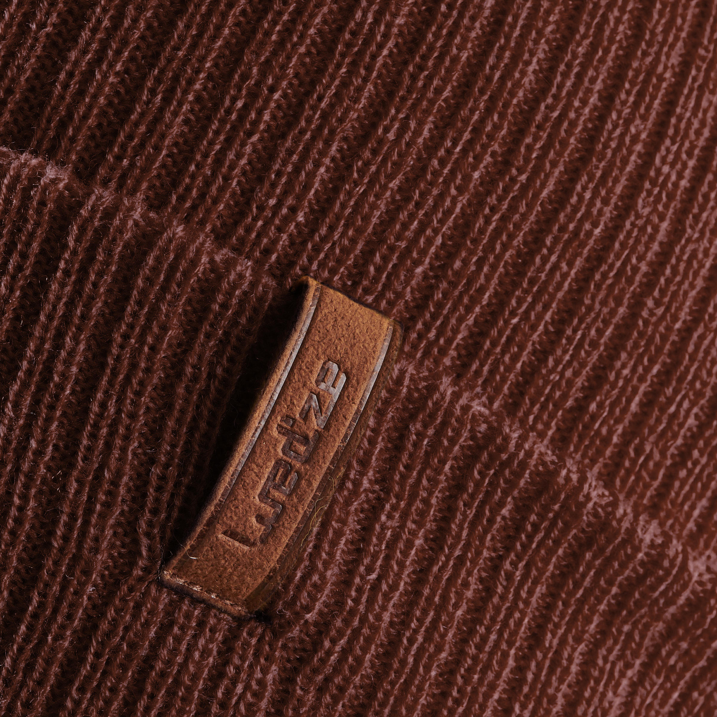 ADULT SKI HAT - FISHERMAN - BURGUNDY