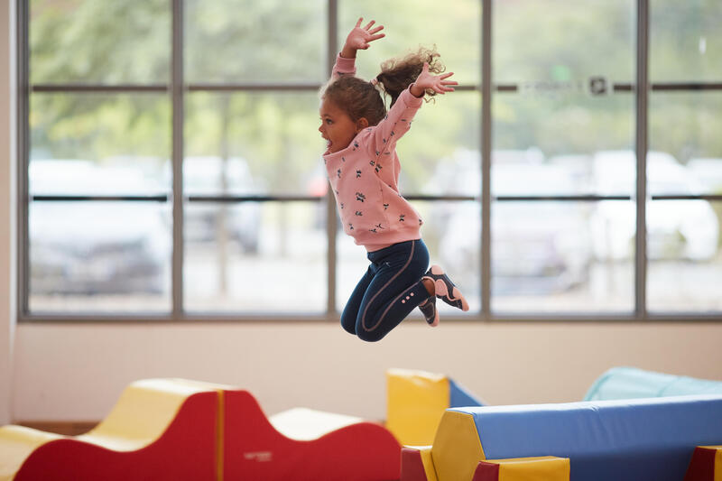 BABY GYM : Quel chausson pour les premiers pas de bébé ?