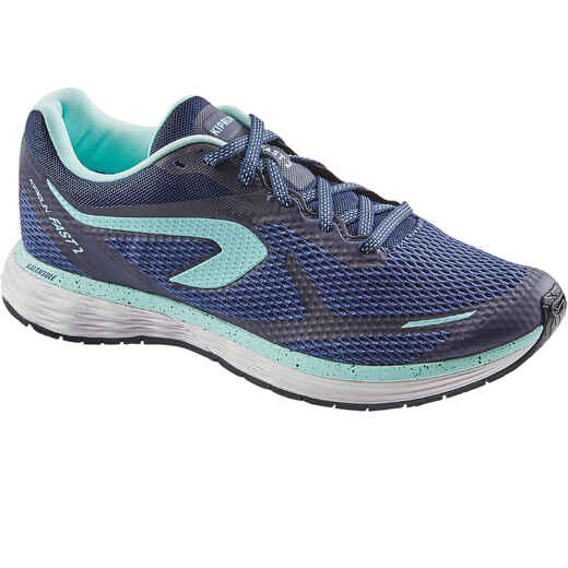 
      CHAUSSURE DE RUNNING FEMME KIPRUN FAST BLEU VERT
  