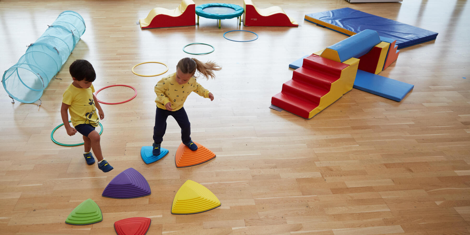 Gimnasia infantil: ejercicios para hacer en casa