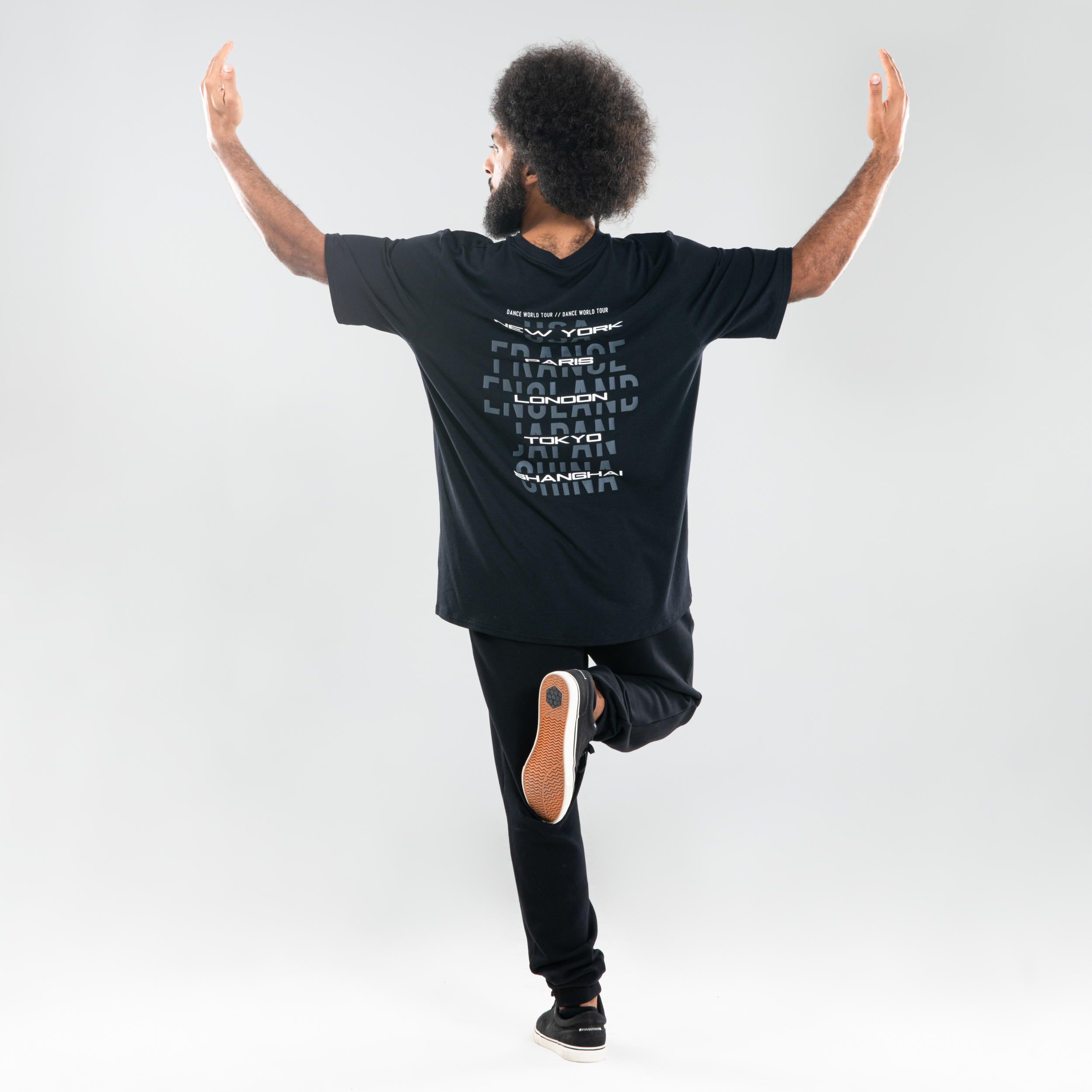 Men's Urban Dance T-Shirt - Black 6/8