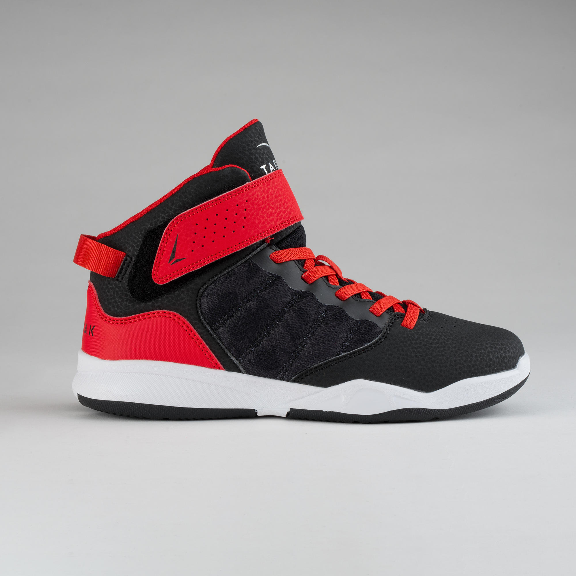 youth low top basketball shoes