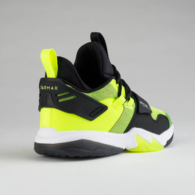 Sepatu Basket Menengah Anak Perempuan/Laki-laki - Hitam/Kuning Neon