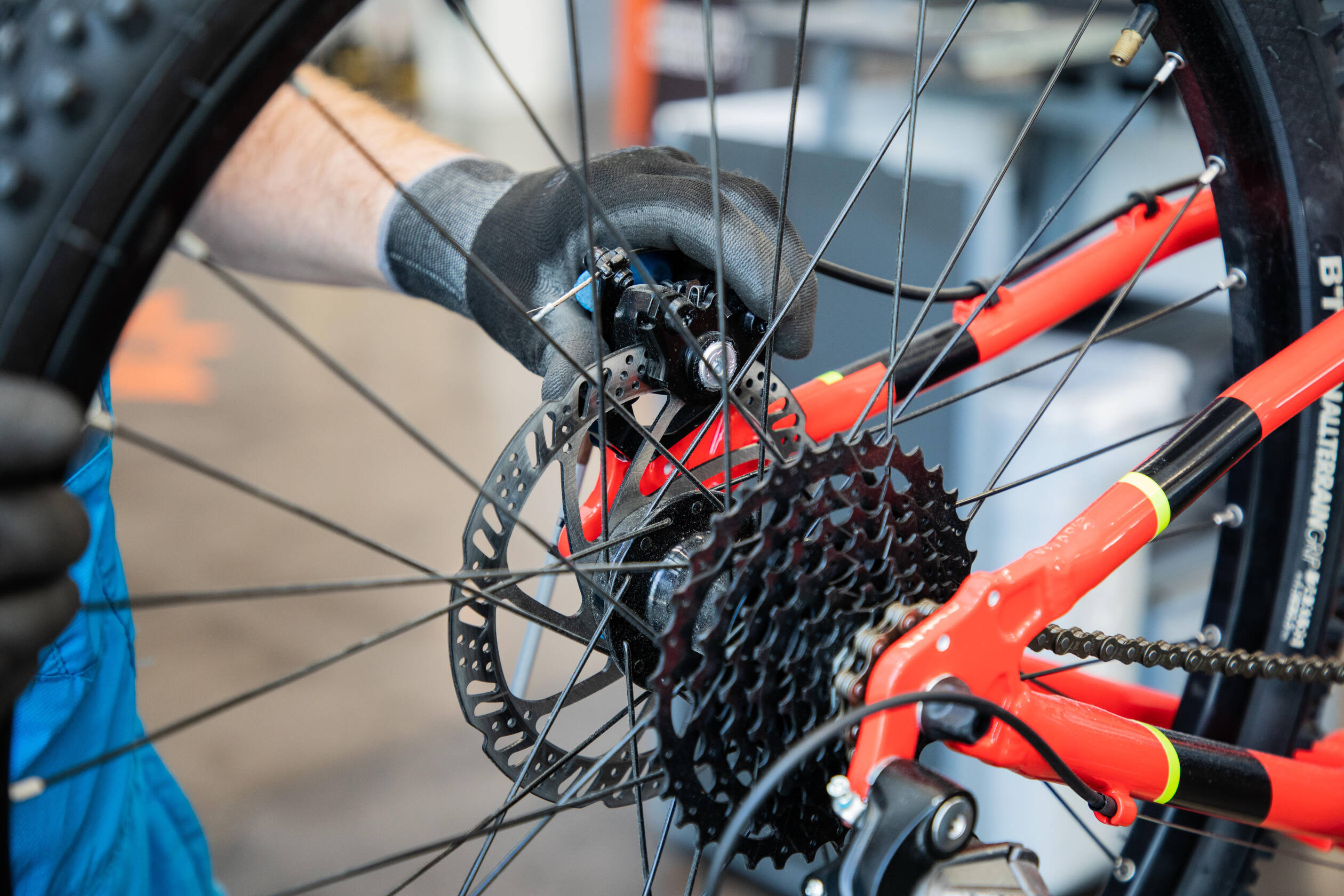 Wheel Replacement (Front or Rear)