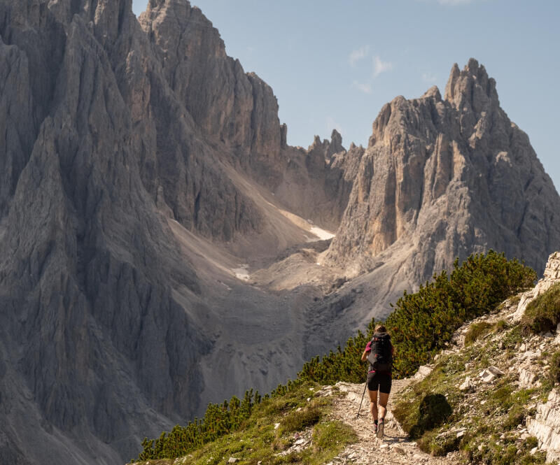The 10 commandments for hiking safely