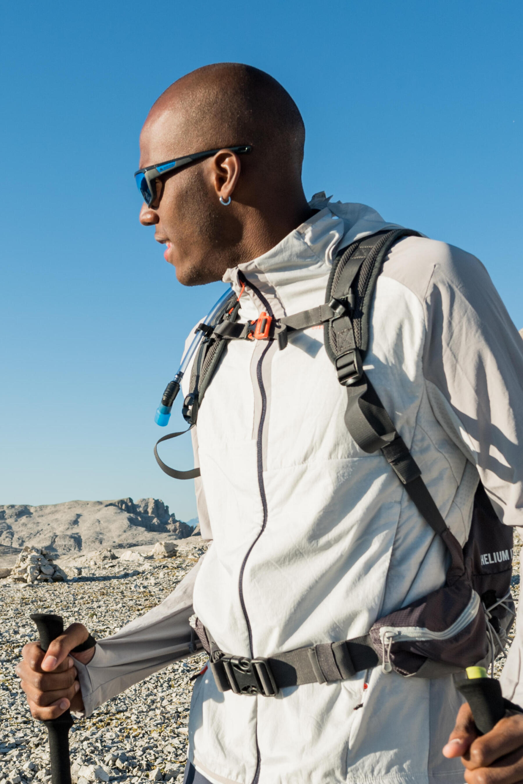 MEN'S 3-IN-1 TRAVEL TREKKING JACKET - TRAVEL 100 - BLUE