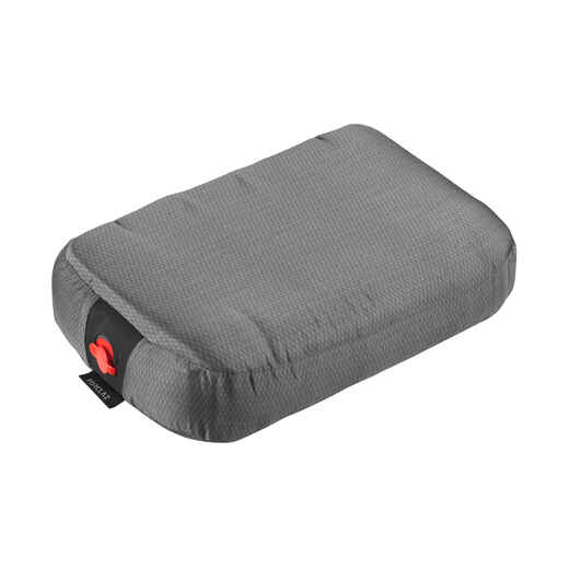 
      Inflatable trekking pillow MT500
  