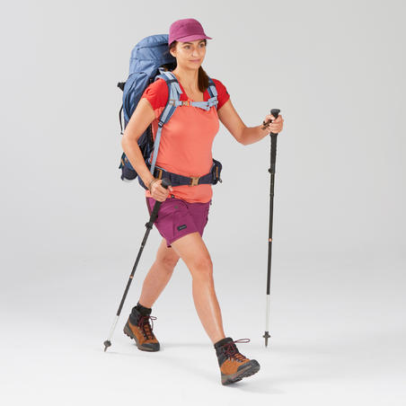 Ljubičasti ženski šorts za planinarenje TREK 500