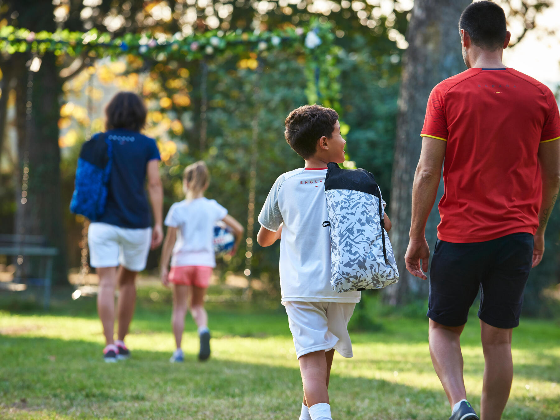 El fútbol es el deporte ideal para la crianza de los niños. 