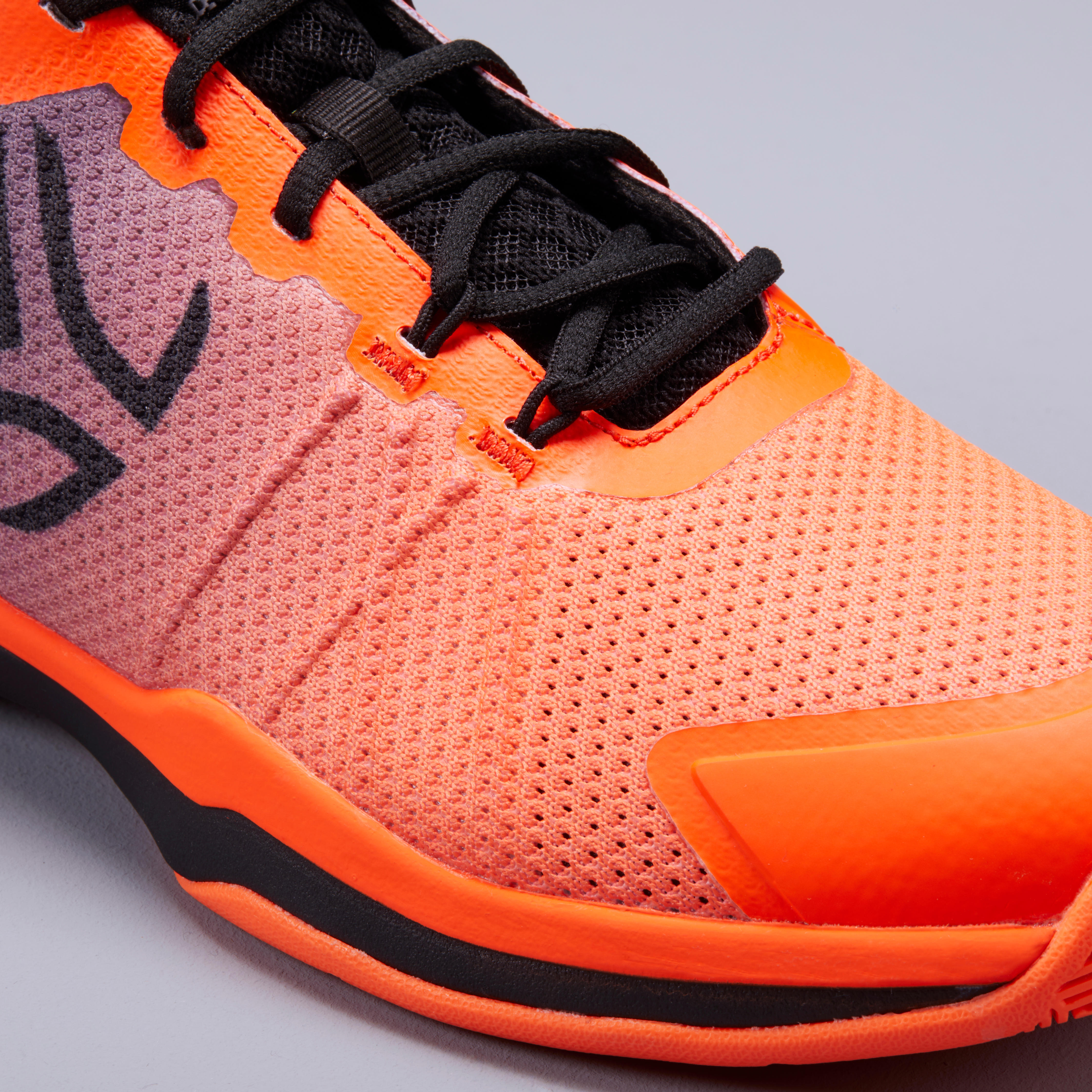 mens black and orange tennis shoes