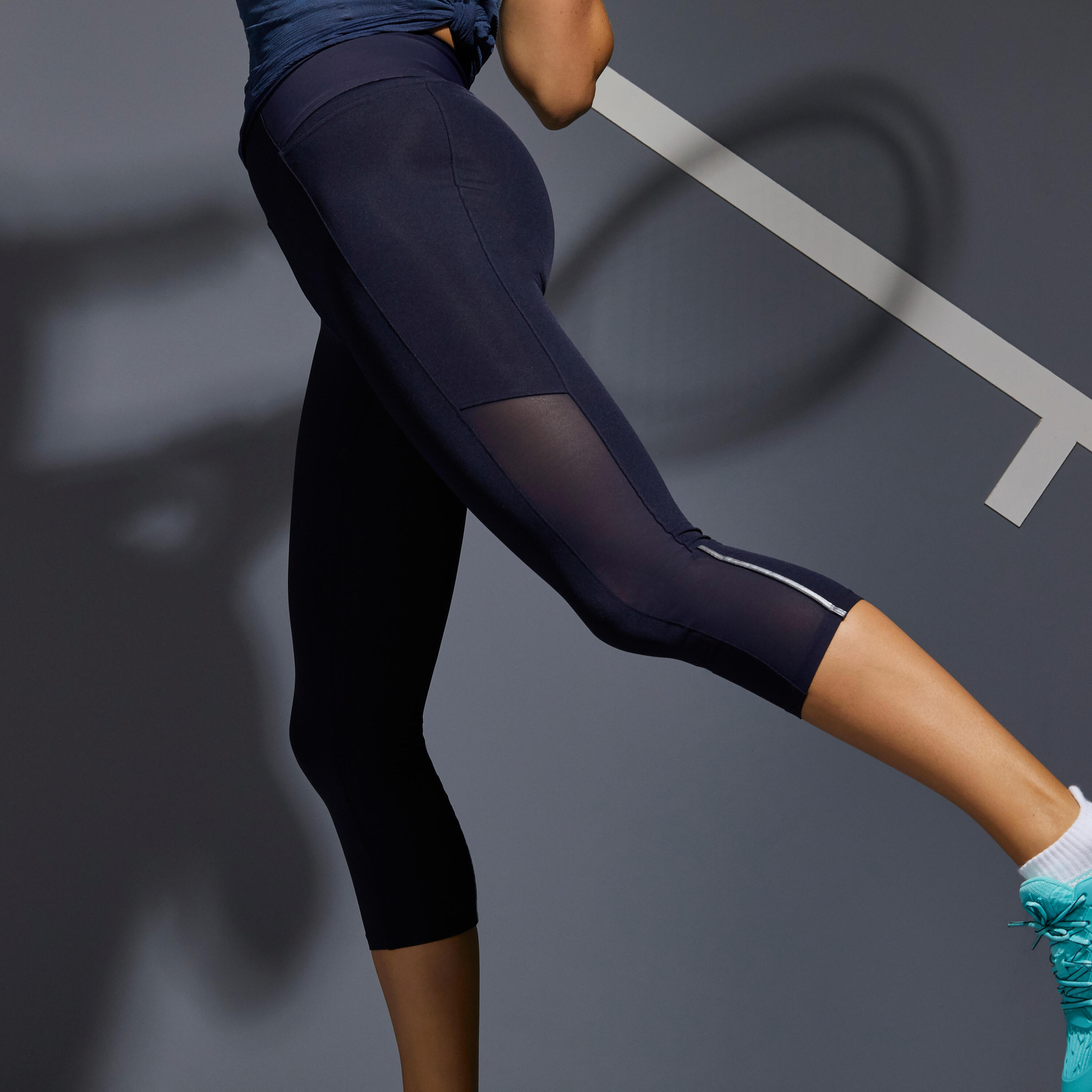 Second Life - Women's Tennis Quick-Dry Cropped Leggings Dry Hip Ball - Blue/Black - EXCELLENT 9/17