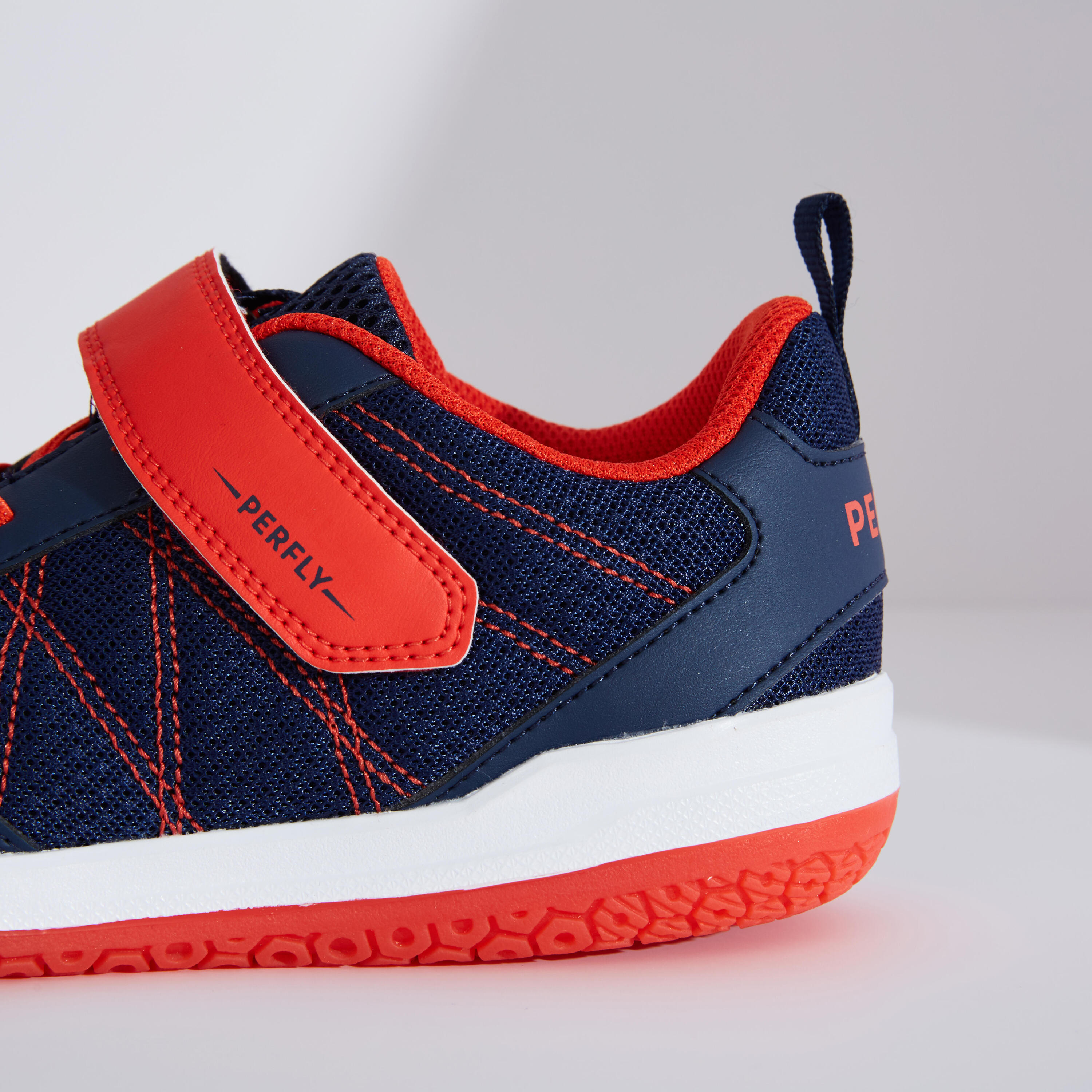 JUNIOR BADMINTON SHOES BS 160 NAVY RED 11/18
