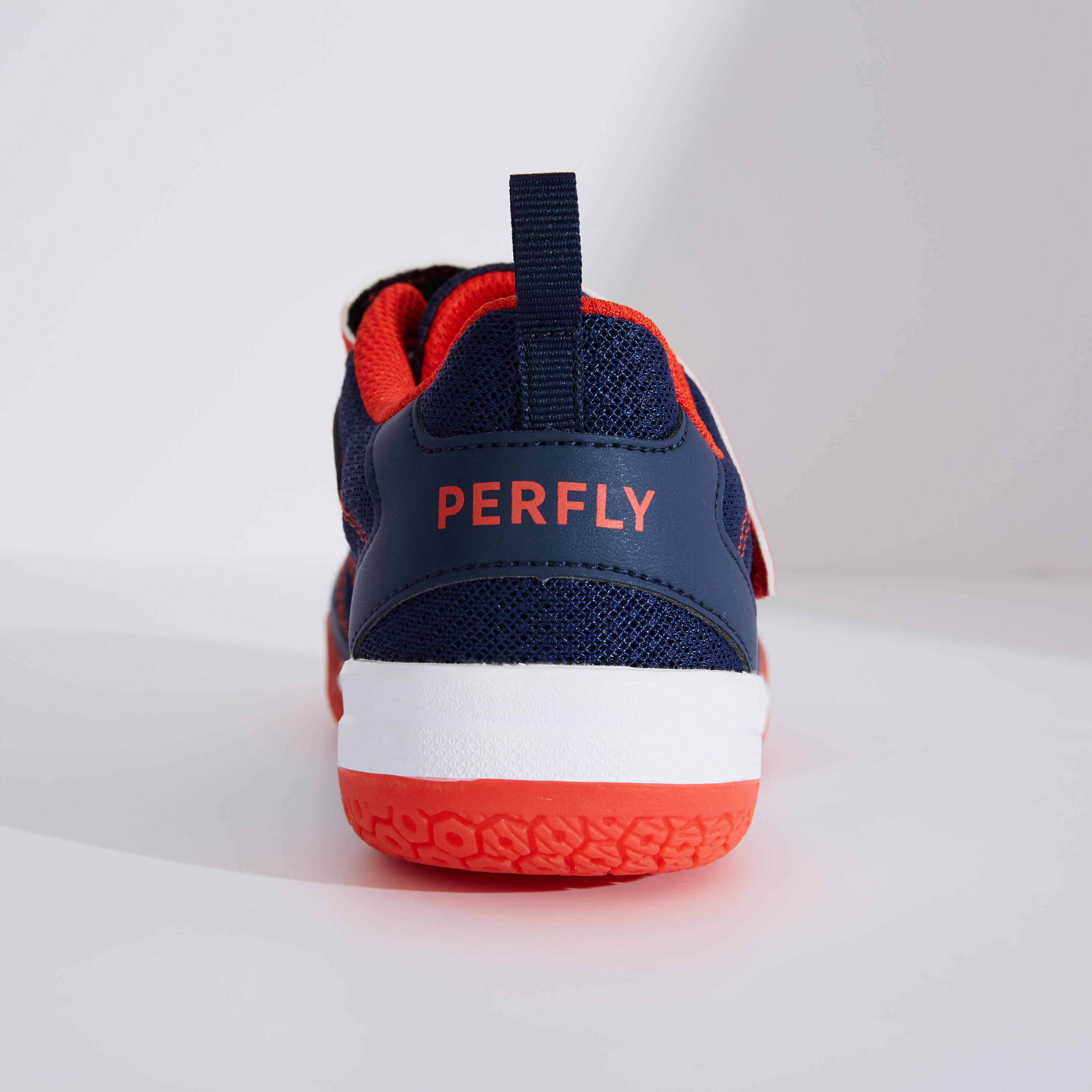 JUNIOR BADMINTON SHOES BS 160 NAVY RED 8/18