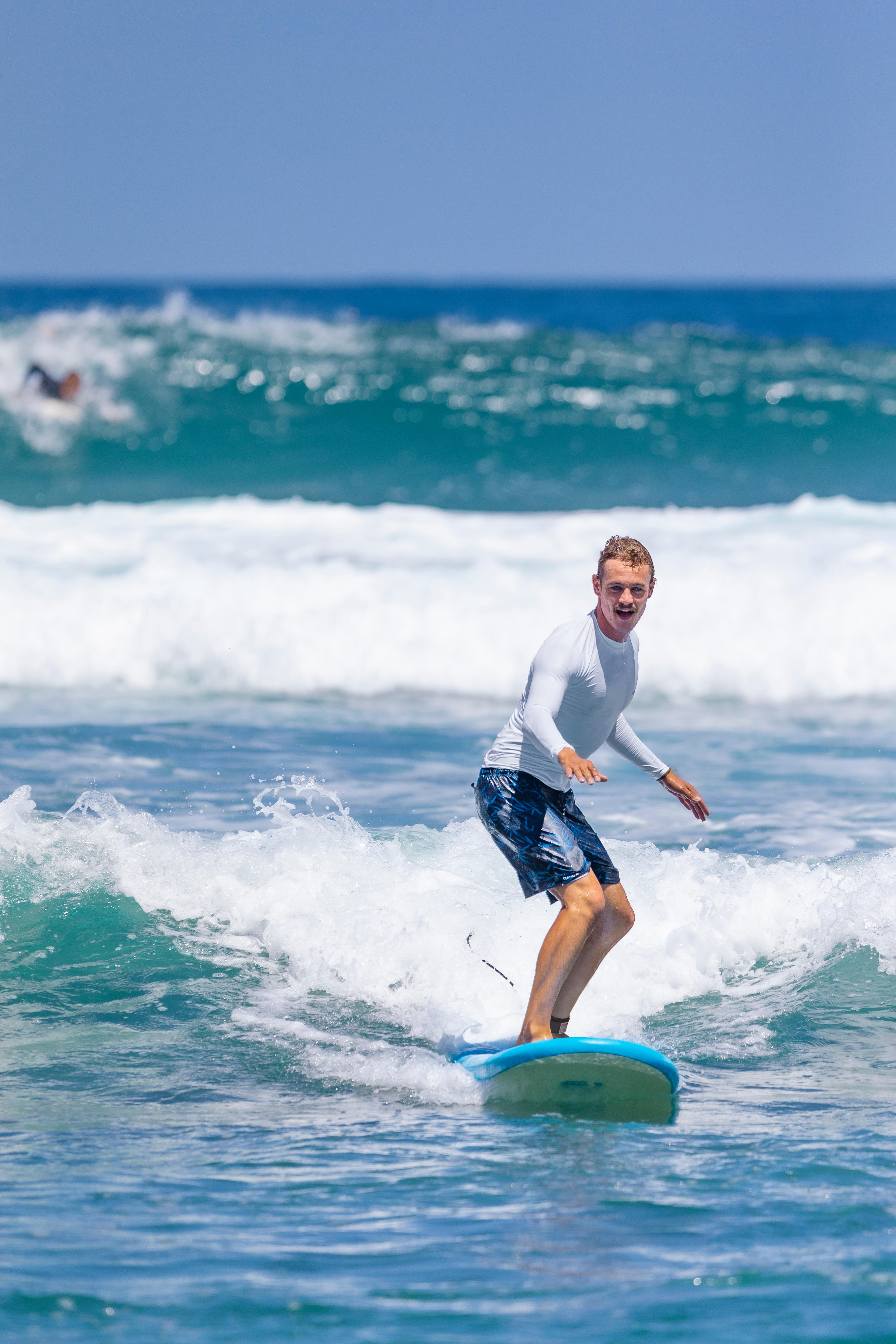 T-shirt de surf anti-UV à manches longues 100 – Hommes - OLAIAN