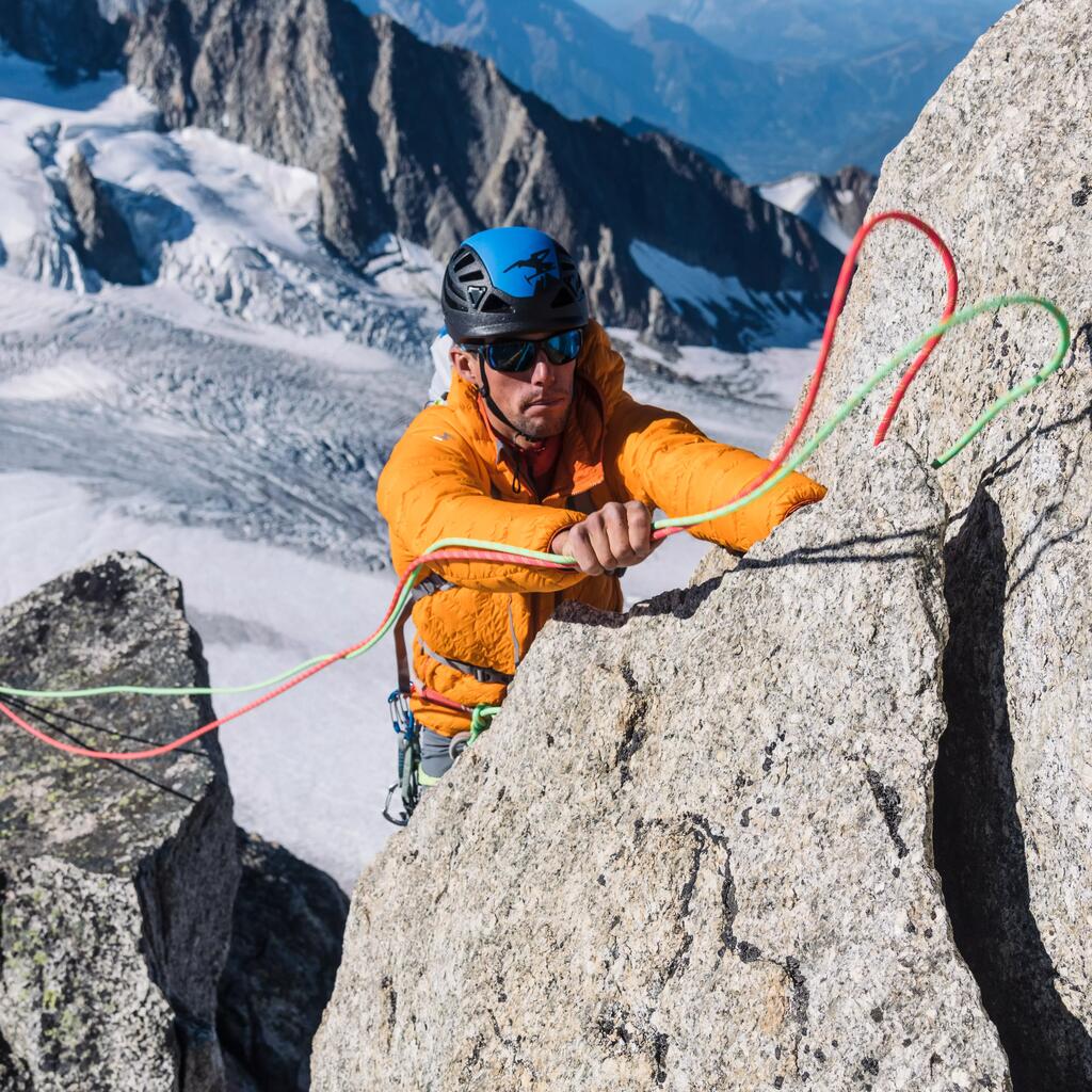 KACIGA ZA PENJANJE I ALPINIZAM SPRINT - CRNA