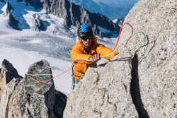 Climbing and mountaineering helmet - Sprint Black