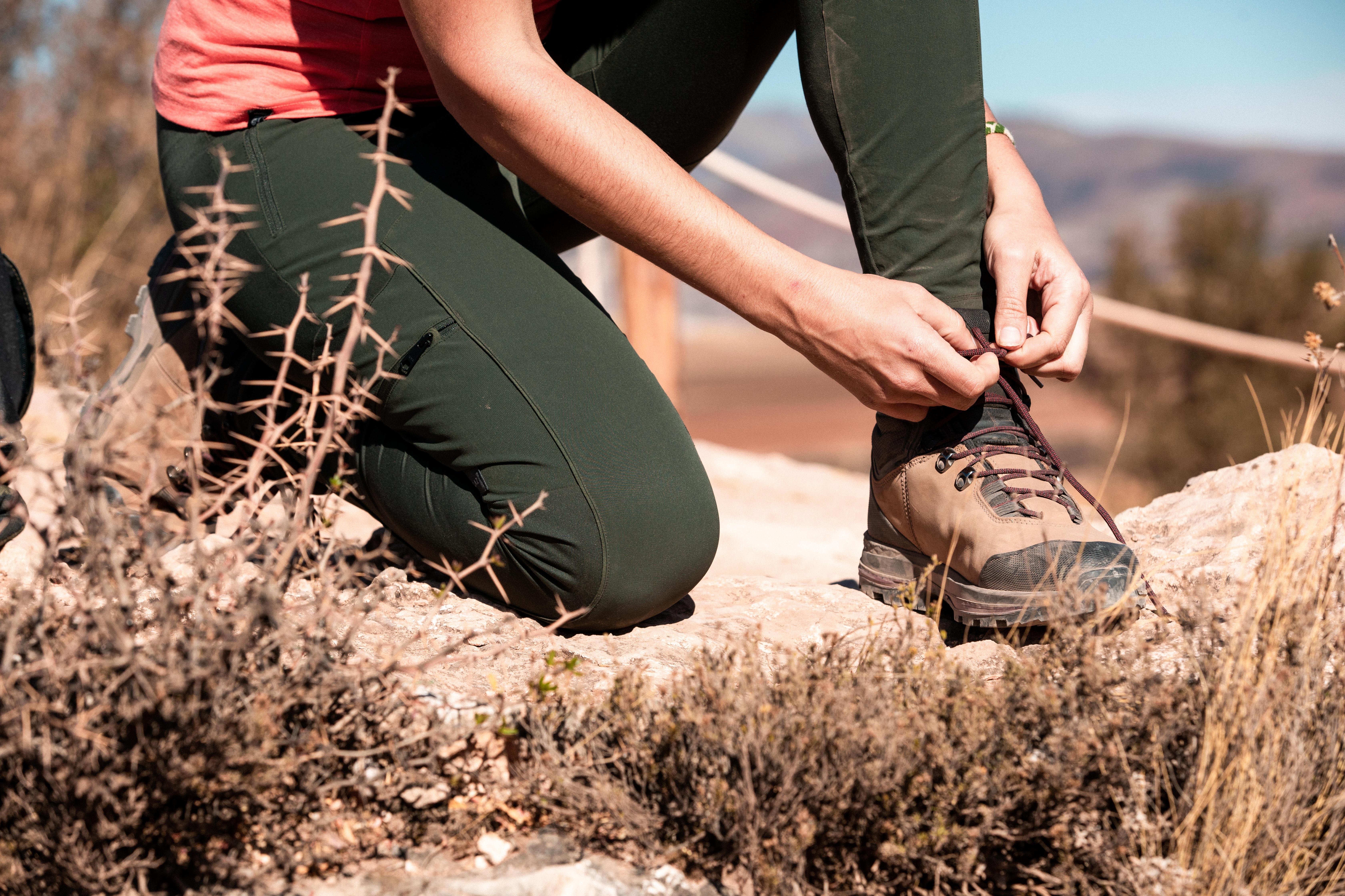 Women's Hiking Leggings - Travel 500 - Dark green - Forclaz - Decathlon