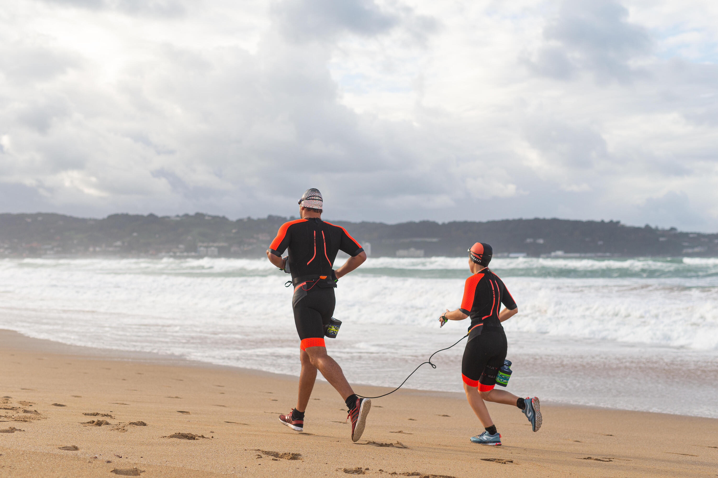 Kombinezon do Swimrun z neoprenu 4/2 mm Unisex 10/10