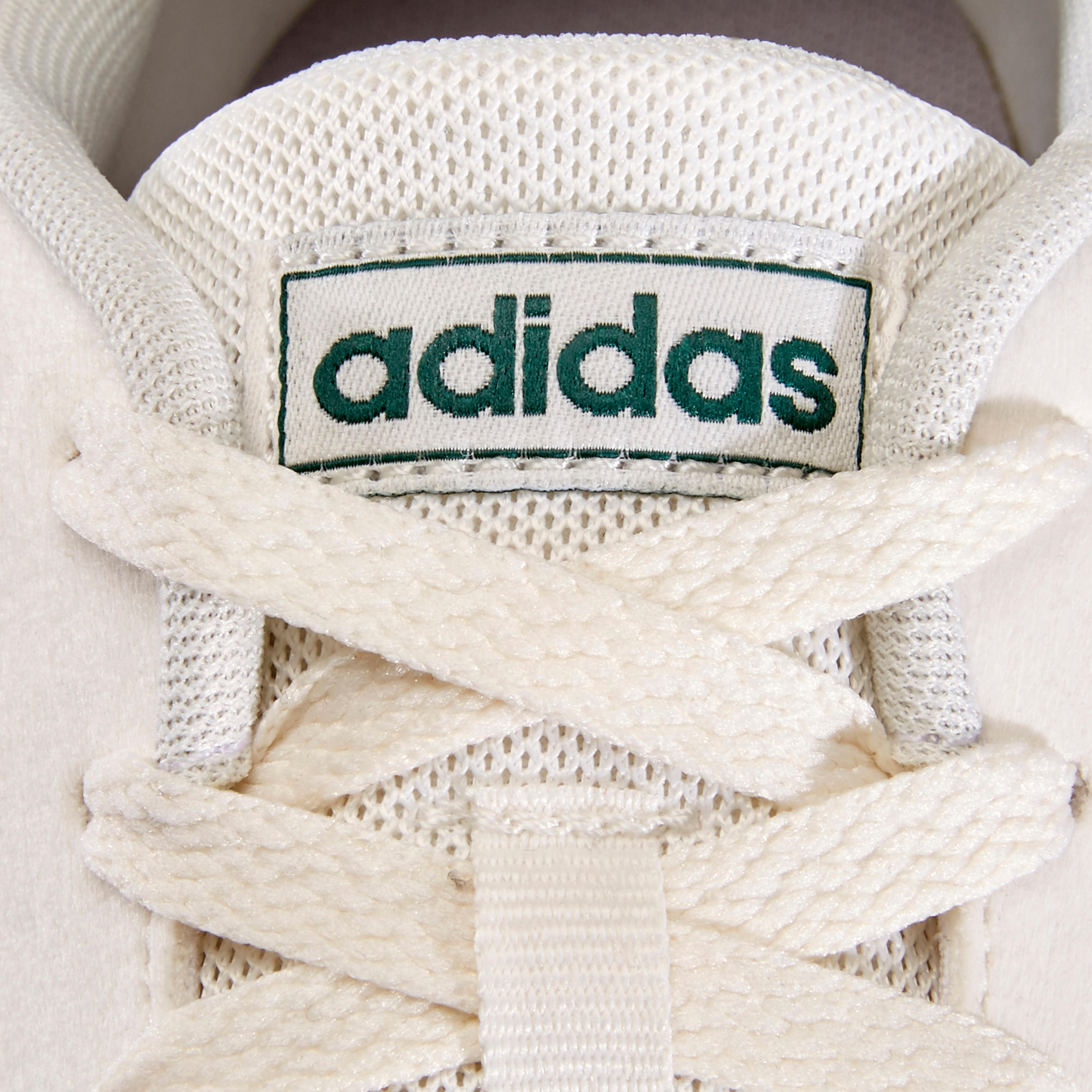 adidas lite racer beige
