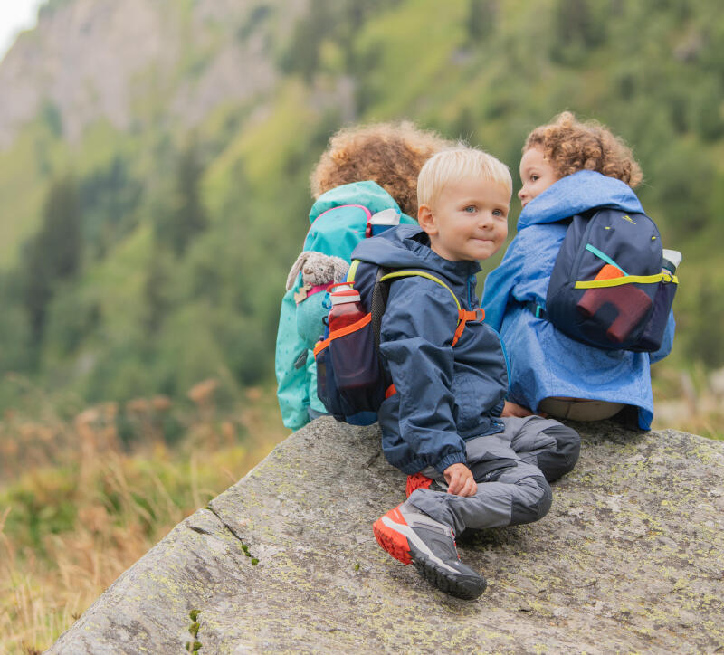 colouring-children-animals-mountain