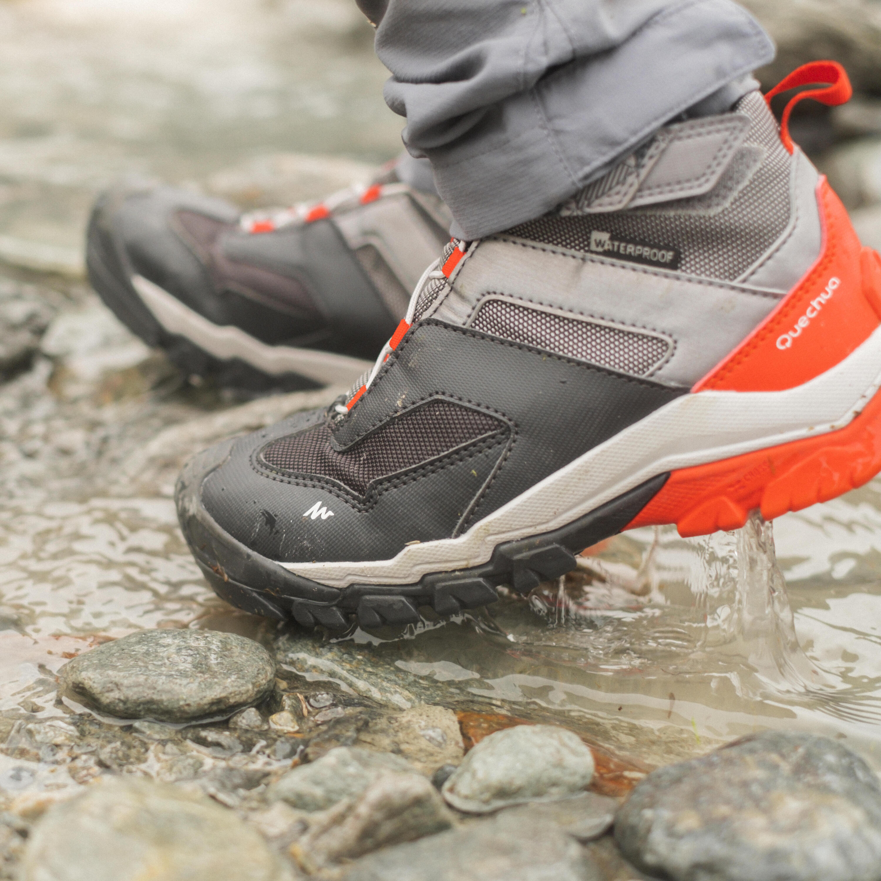 Kids’ Waterproof Hiking Shoes - CROSSROCK MID 28 TO 34 - Grey 9/11