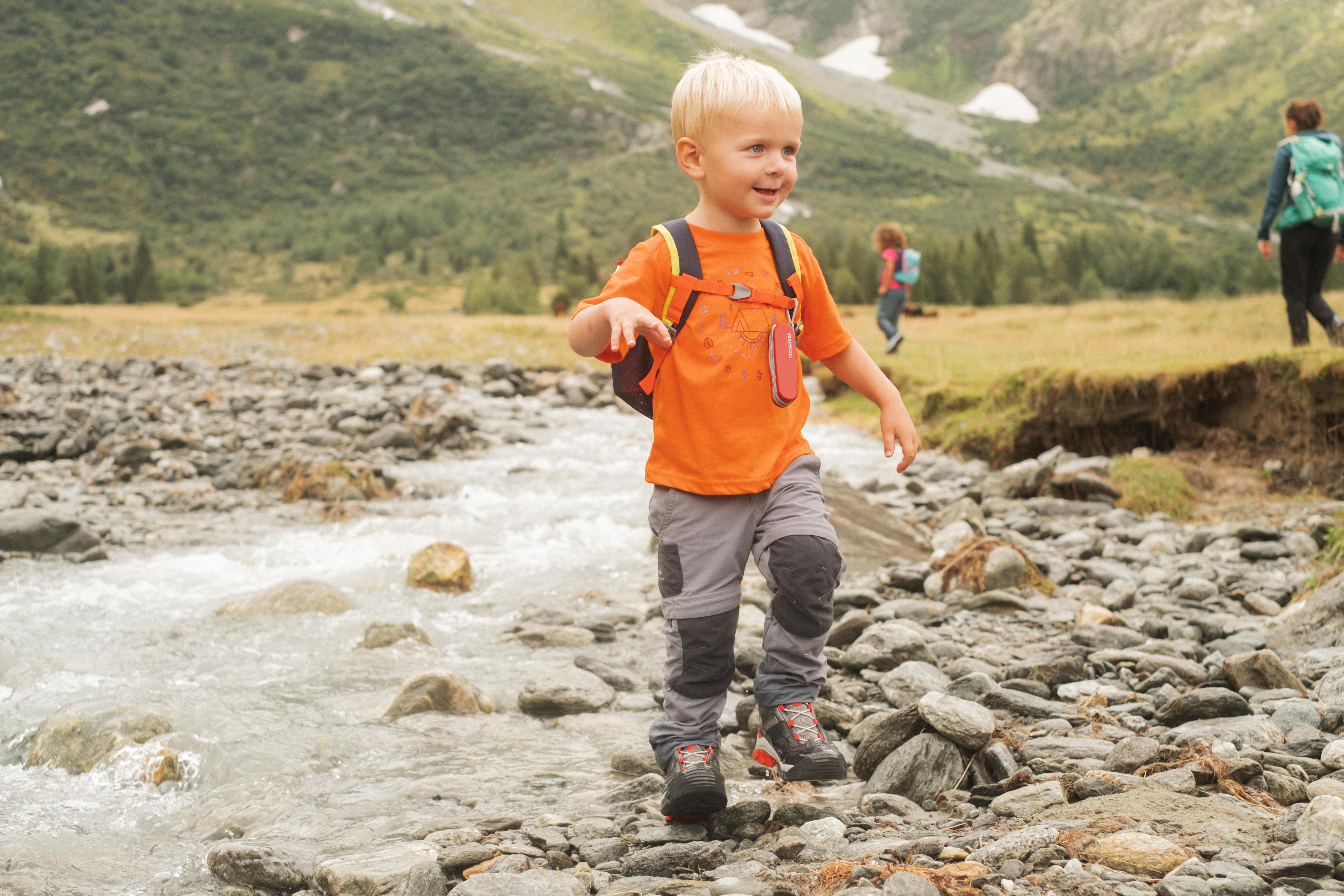 Kids' Hiking Convertible Pants - MH 500 - Dark grey - Quechua