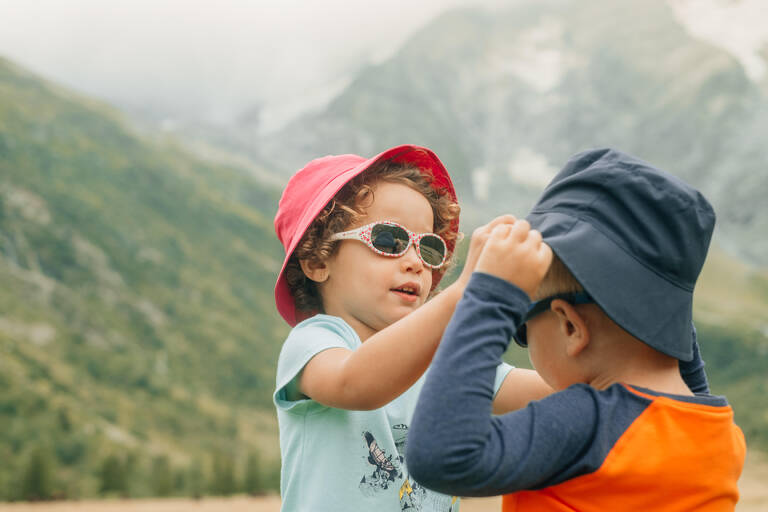 Kids Hiking Sunglasses - MH K120 - aged 2-4 - Category 4