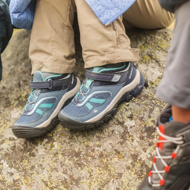 Choosing the right babies' hiking shoes