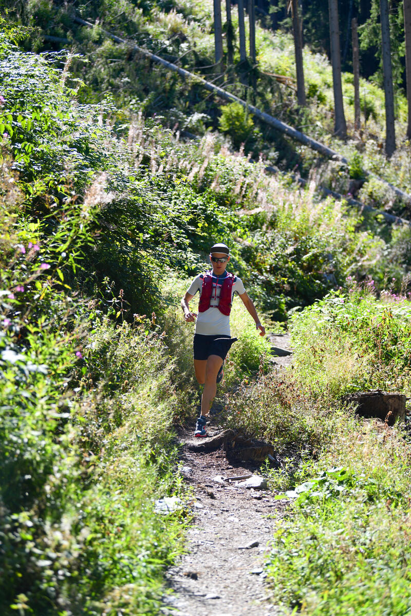 BONÉ DE TRAIL CORRIDA MODULAVEL SAARIANO BRANCO