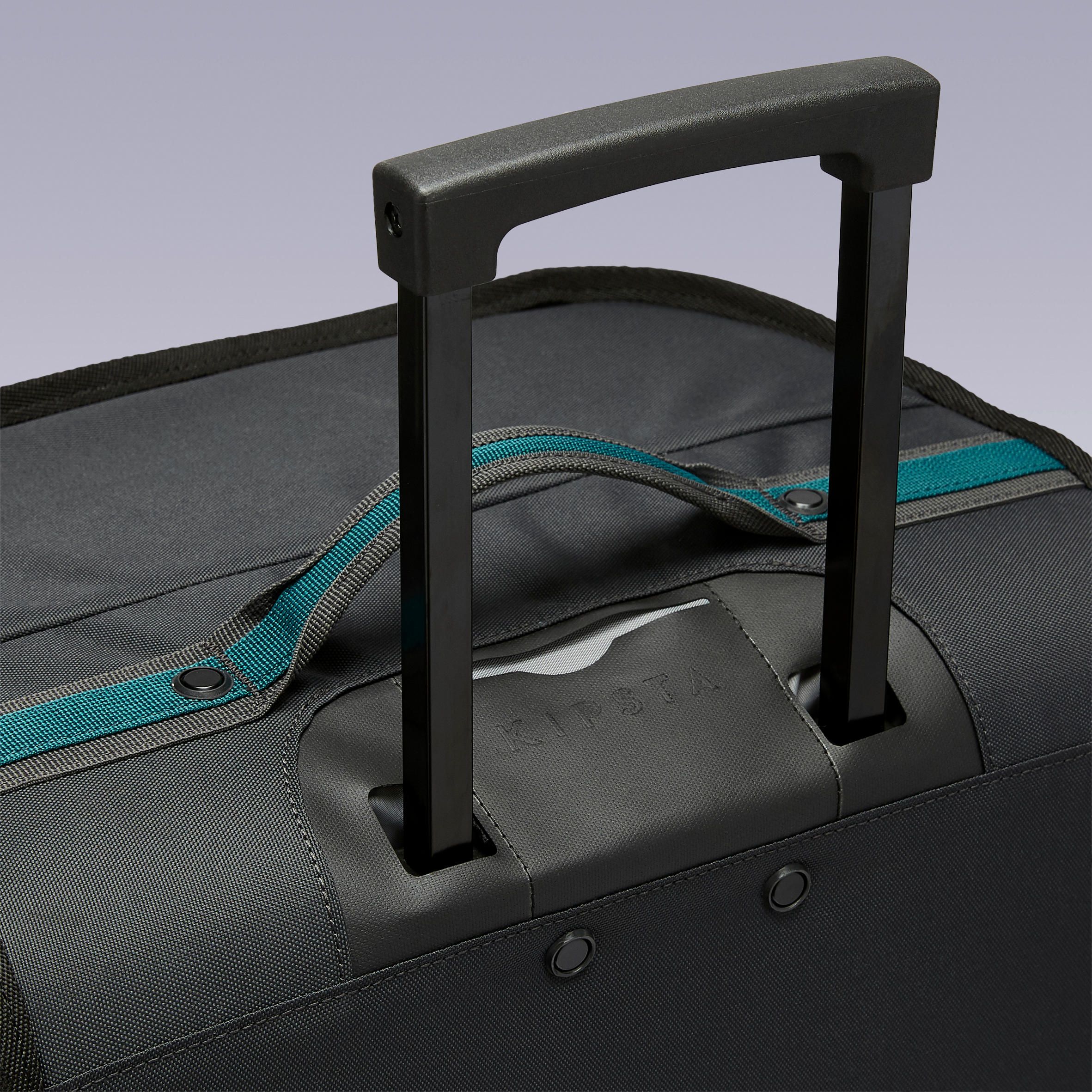 Club 100 70L 2-wheel travel bag with shoe compartment  5/21