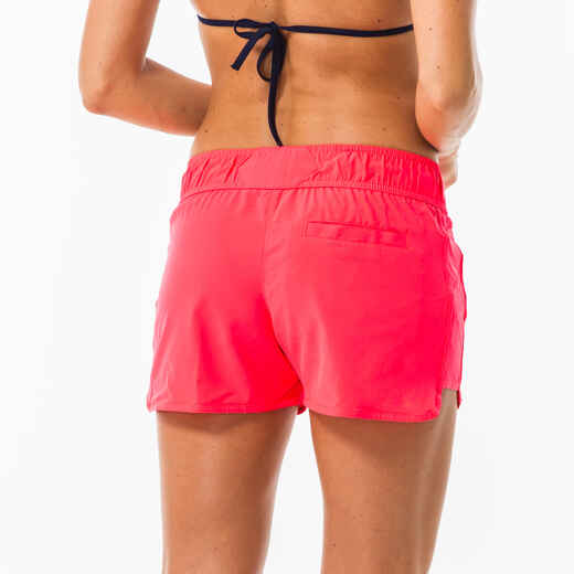 
      Boardshort surf femme TINI CORAIL avec ceinture élastiquée et cordon de serrage
  