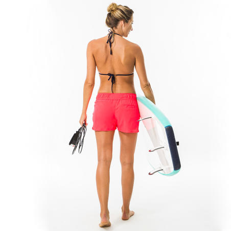 Boardshort surf femme TINI CORAIL avec ceinture élastiquée et cordon de serrage