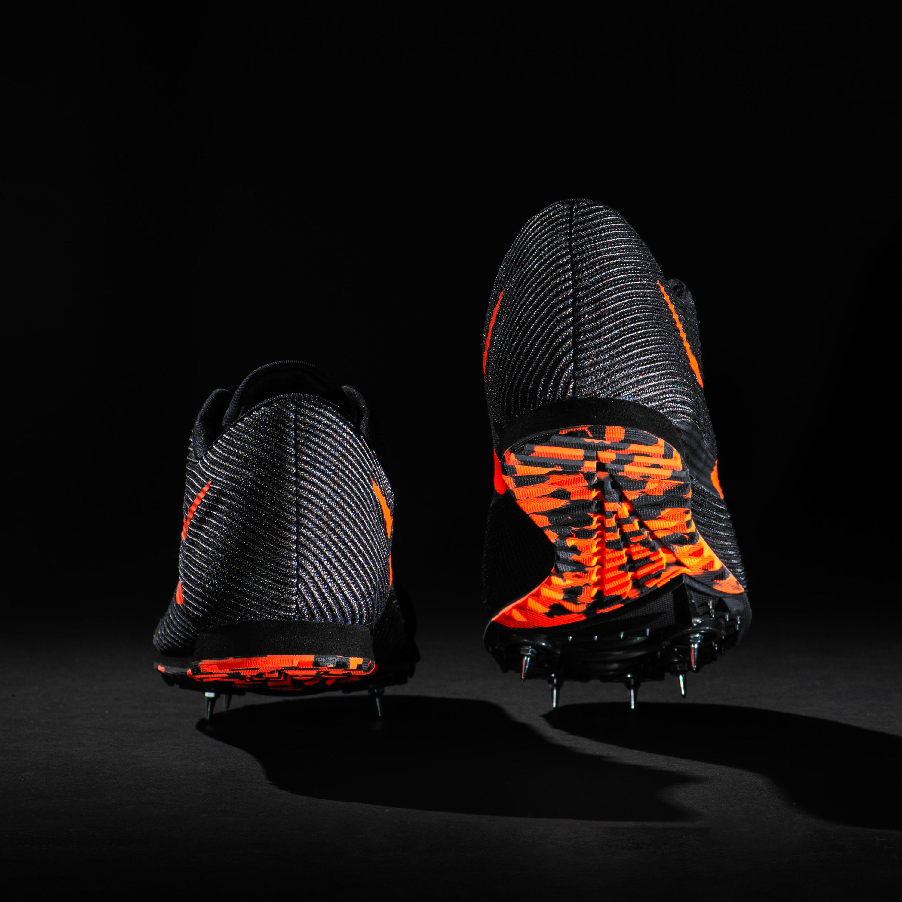 ATHLETICS CROSS-COUNTRY SHOES WITH SPIKES - BLACK/ORANGE 5/8
